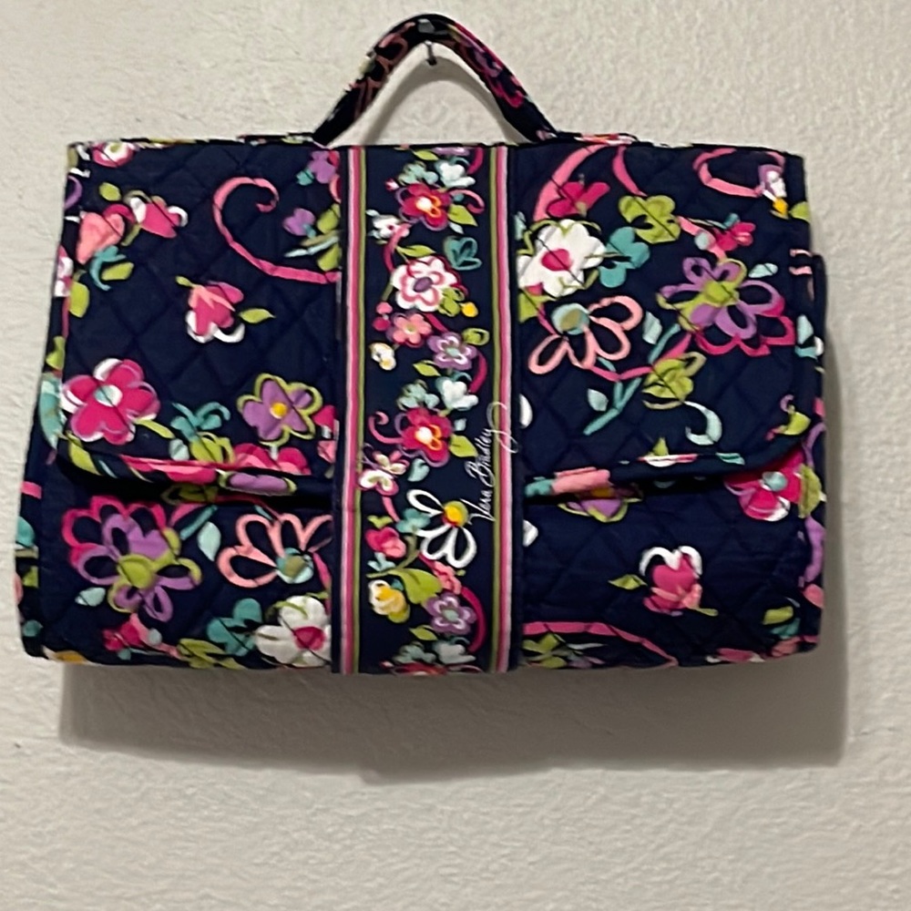 VERA BRADLEY DIAPER CHANGING PAD CLUTCH IN RETIRED RIBBONS PATTERN